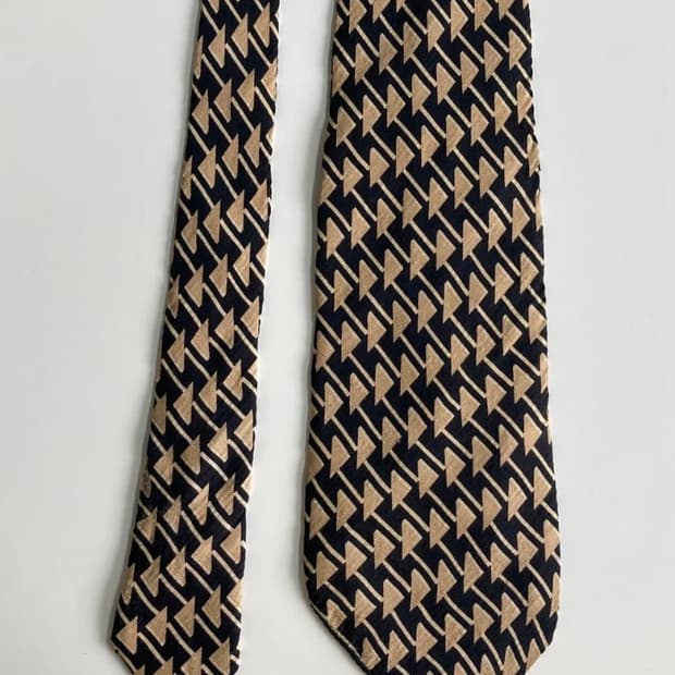 크리스찬디올무슈 넥타이