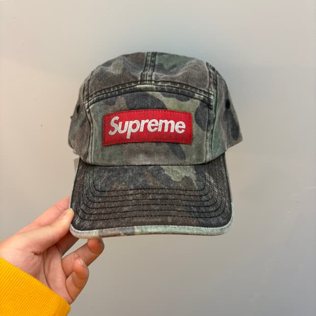 슈프림 오버다이드 카모 캠프캡 새상품