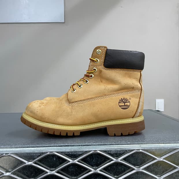 팀버랜드 6인치 부츠 US7 (gr-3765)