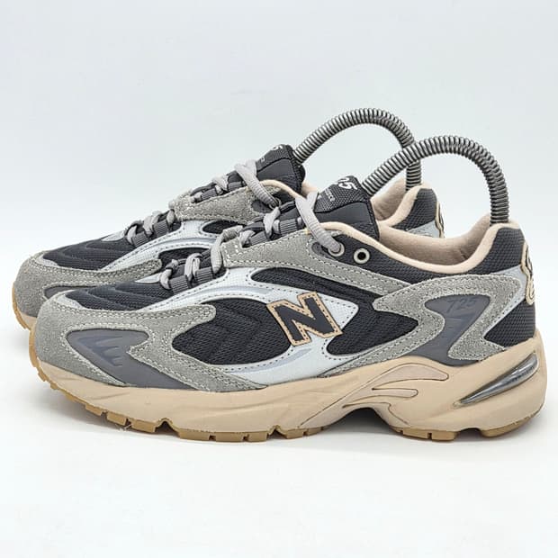  뉴발란스 725 다크 그레이 검 (235 D)