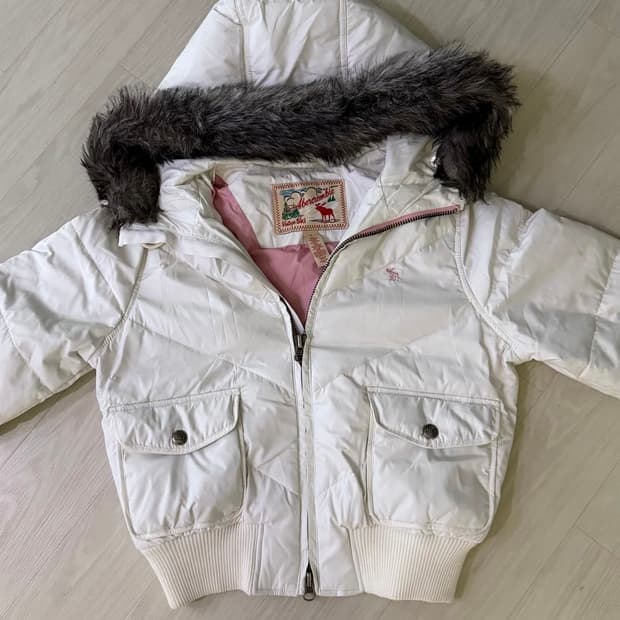 유일매물&이체할인) 아베크롬비 핑크순록 울프죠 퍼 패딩