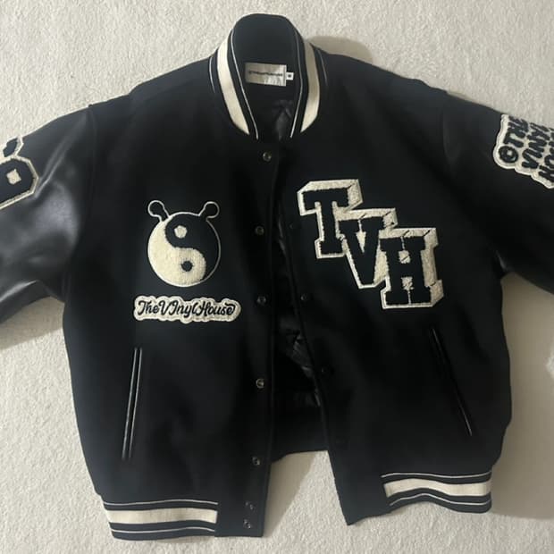 더바이닐하우스 바시티 자켓 블랙