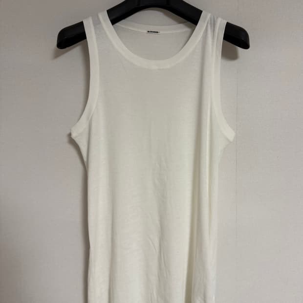 질샌더플러스 슬리브리스 (택 있음)