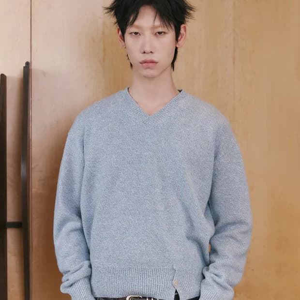 웨이비니스 하이타이드 브이넥니트-파스텔블루 1size