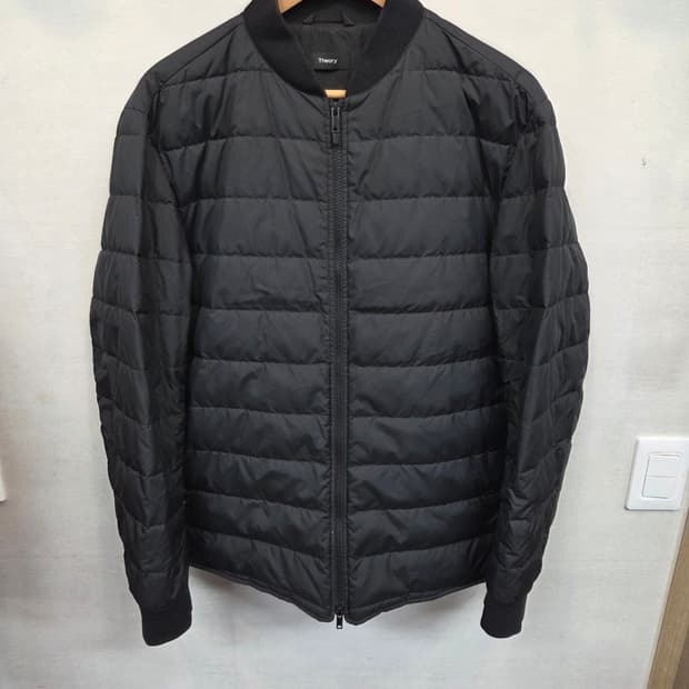 띠어리 노카라 경량패딩 xl