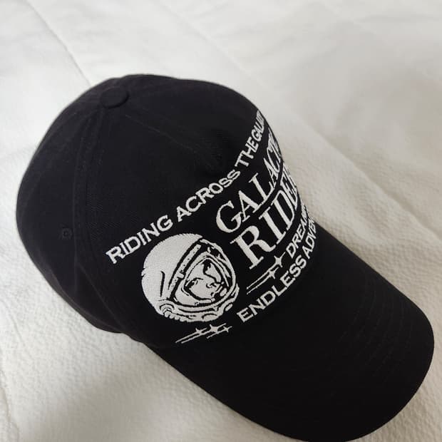 넥스트도어립스 볼캡