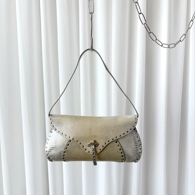 셀린느 리자드스킨 스터드 트리옹프 숄더백 