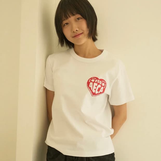 AECA 하트 반팔 티셔츠 라이트그레이