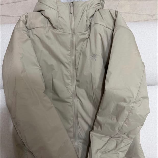 아크테릭스 아톰 헤비웨이트 후디 룬 베이지 L 사이즈