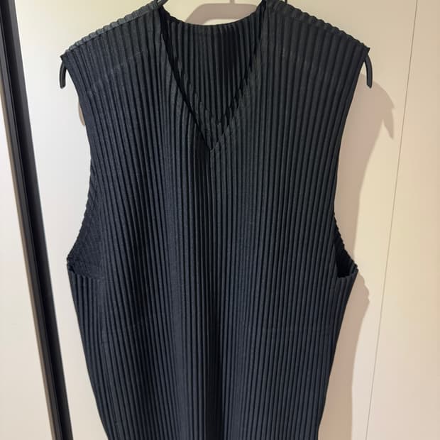 옴므플리세) mc august 오버사이즈 v넥 베스트 블랙 3