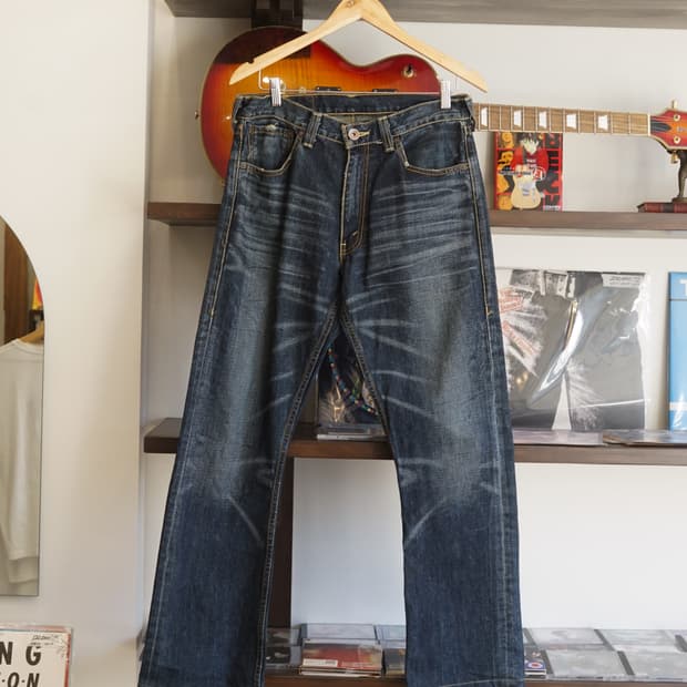 00s Levis B507