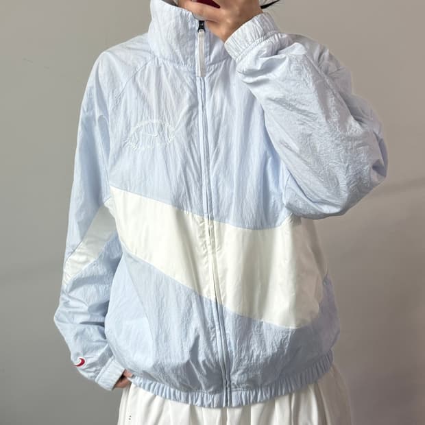 [L] 나이키 스우시 스카이 바람막이