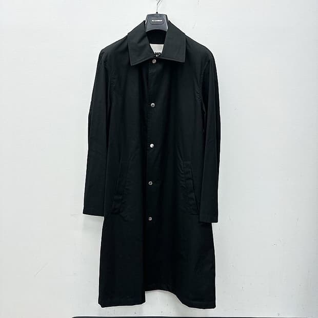 (정품/새상품) JIL SANDER 질 샌더 남성 블랙 백로고 코튼 코트