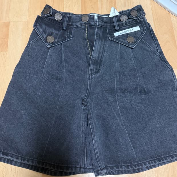 KIMHĒKIM 김해김 투포켓 반바지 블랙(여성)