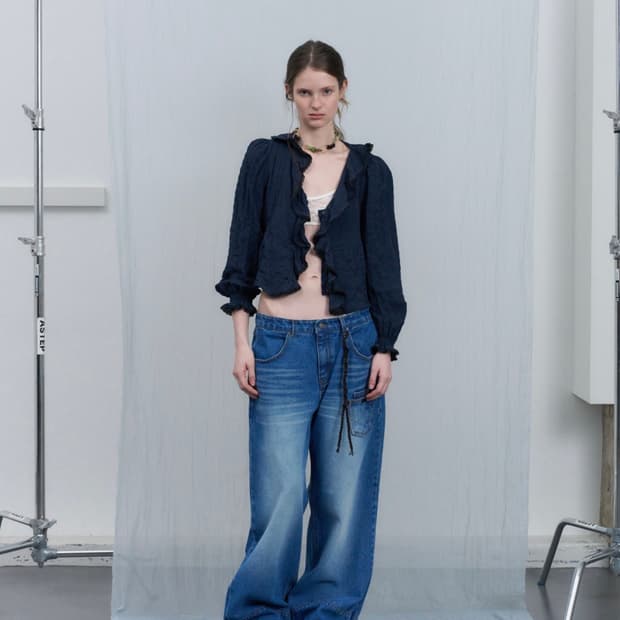 새상품) 포에토 퓨어 러플 블라우스 PURE RUFFLE BLOUSE