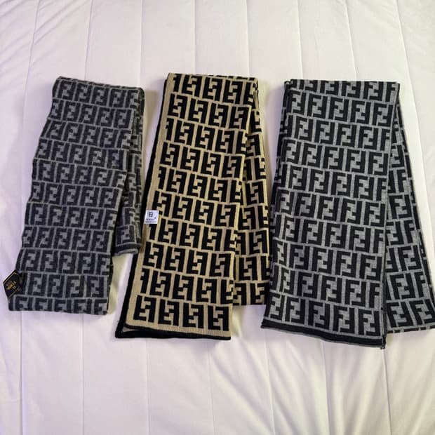 펜디 정품 자카드 모노그램 울 머플러