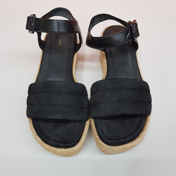한섬 시스템 레더 에스파드류 웨지 스트랩 샌들 230사이즈
