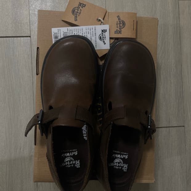 닥터마틴 패트리샤 다크브라운 uk4