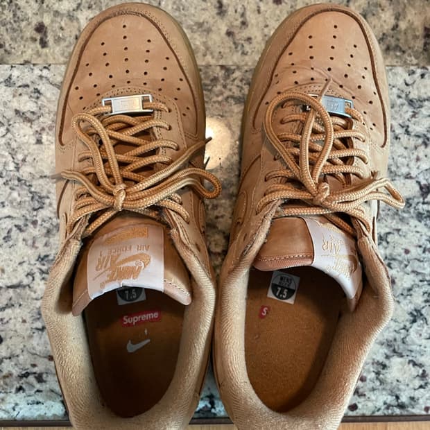 나이키 에어포스 슈프림 된장 255