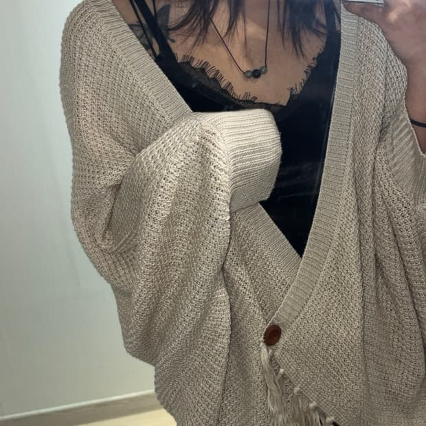 여리핏 우드버튼 아이보리 숄가디건 