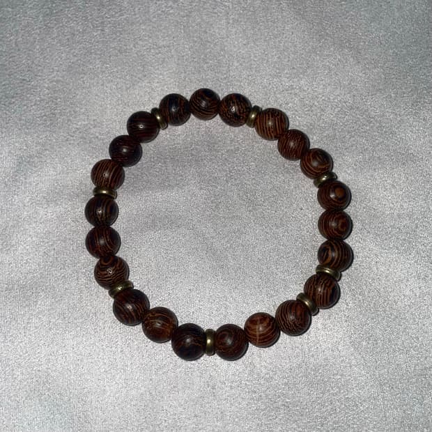 SandalWood n gold bracelet