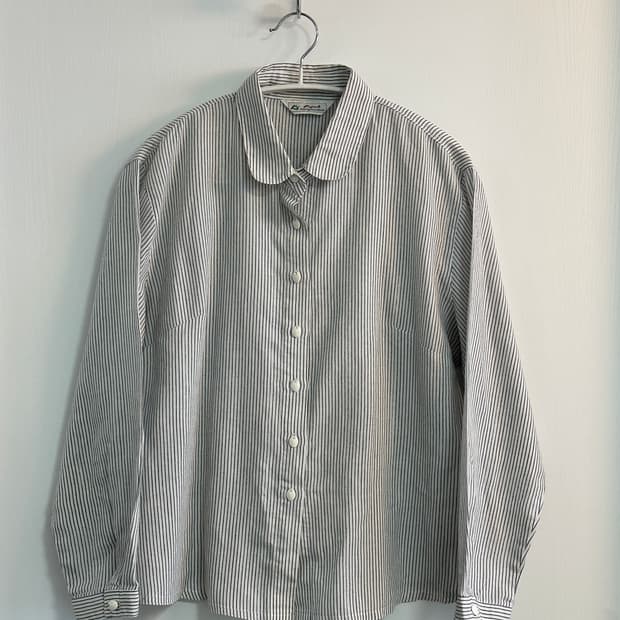 라운드카라 단가라 블라우스