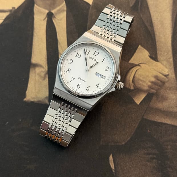 세이코 Seiko 쿼츠 크로노스 아라빅