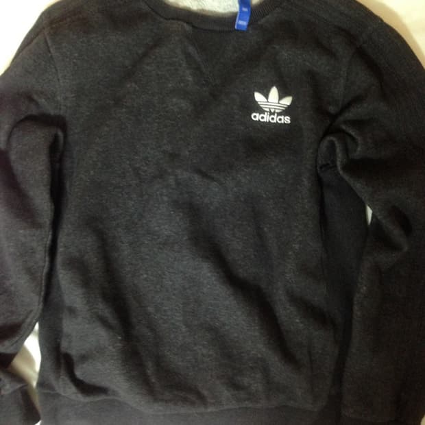 아디다스 맨투맨