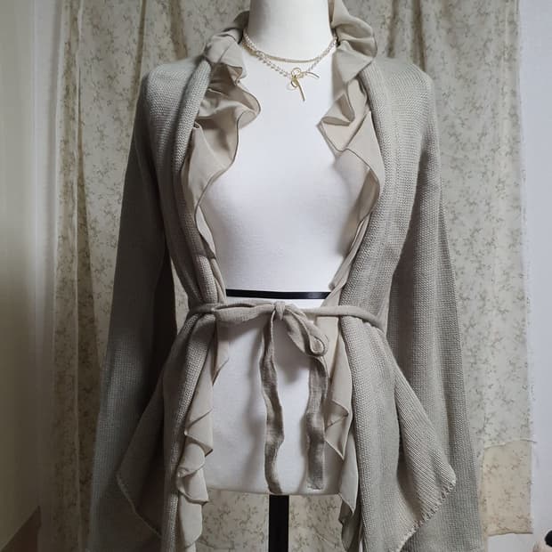 [갸루] 히메갸루 프릴 니트 가디건 베이지 에겐룩