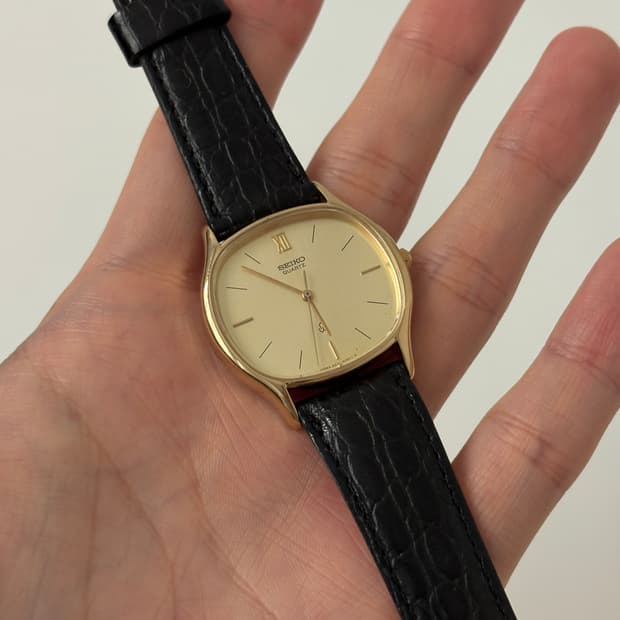 1980s Chariot Gold Cushion Shaped Quartz