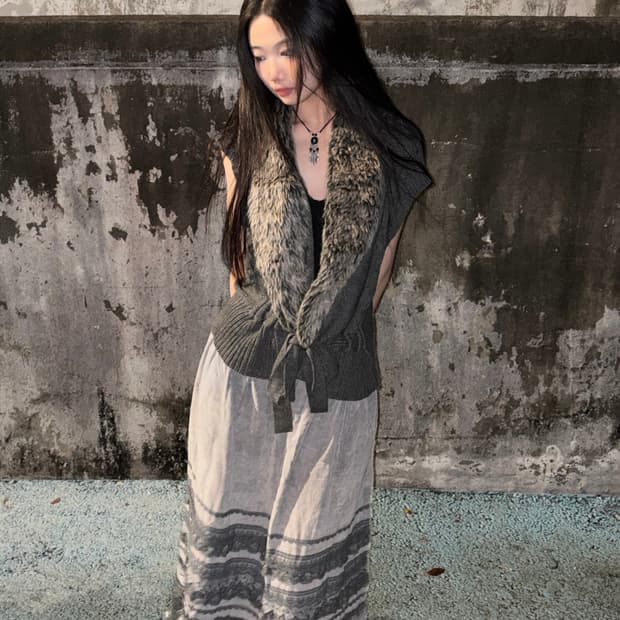 Gray Morrie girl set