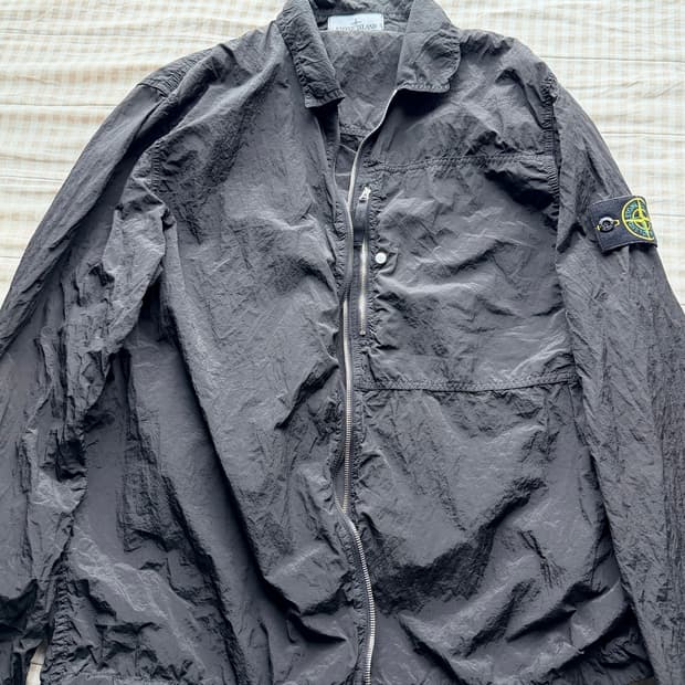 스톤아일랜드 나일론 메탈 오버셔츠 25ss XL