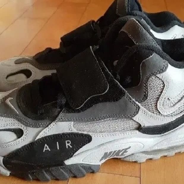 나이키 스피드 터프 회검 265-극미중고