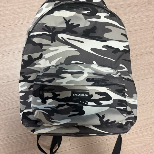 발렌시아가 Balenciaga 익스플로러 카모 백팩
