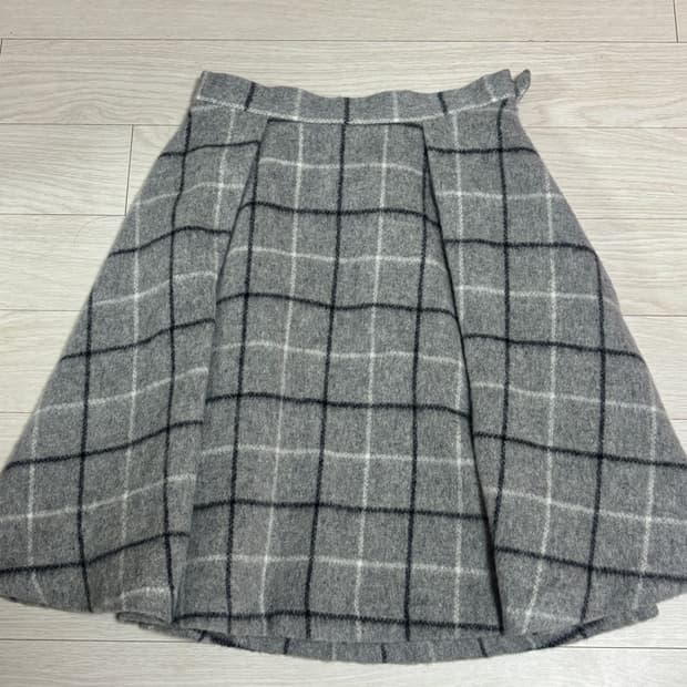 울 체크 플레어 미디 스커트