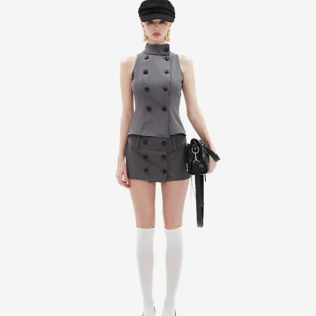 힐다 테일러드 하프넥 버튼 셋업 m