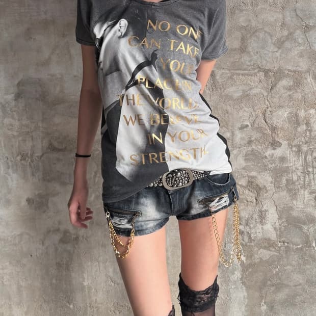 Lettering Detail Top