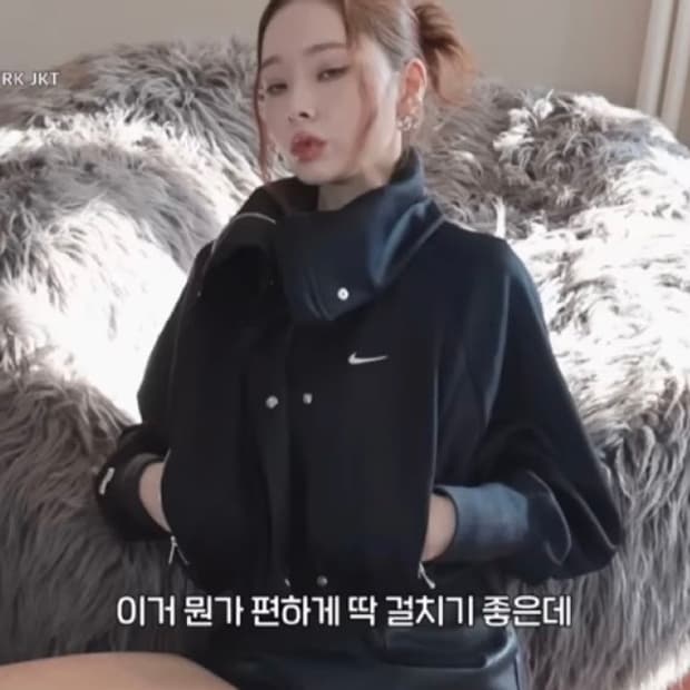 나이키 NSW 컬렉션 크롭 트랙 자켓 S 블랙