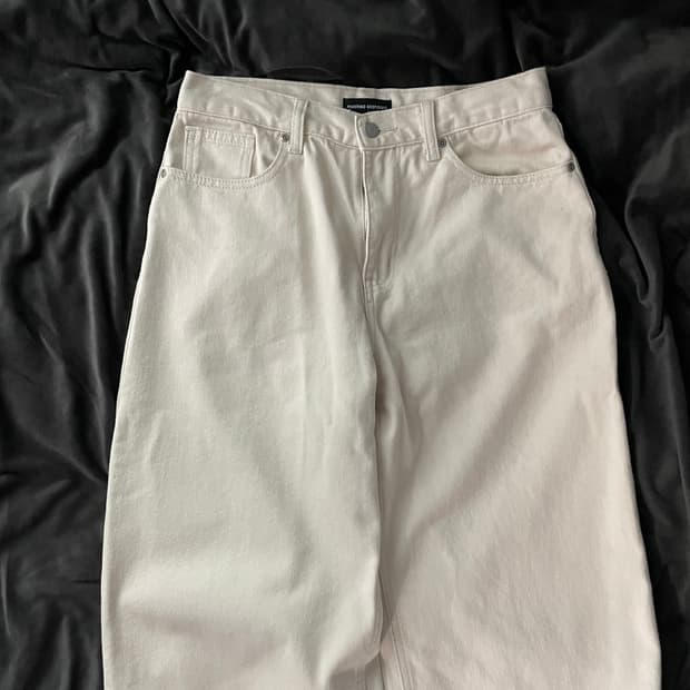 무신사스탠다드 커브드 데님 팬츠 크림 32