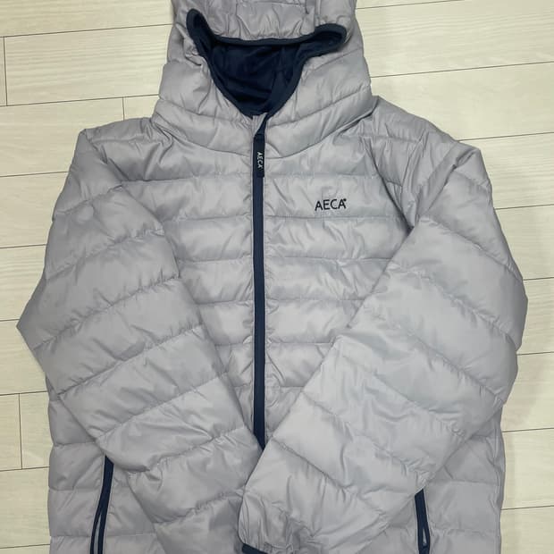 에이카화이트 경량패딩 m