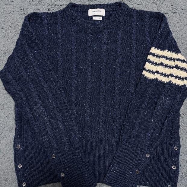 톰브라운 도네갈 니트 네이비 4사이즈