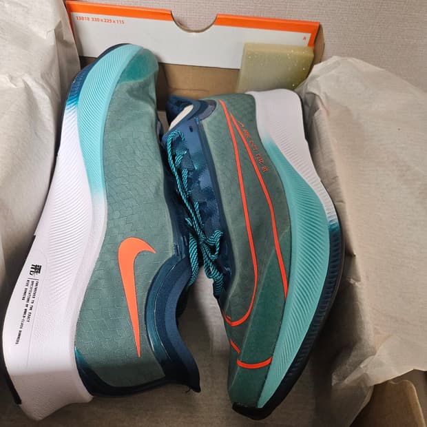 나이키 줌 플라이 3 프리미엄 런닝화 280mm