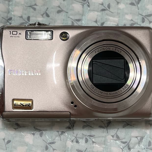 후지필름 파인픽스 f80exr 디카
