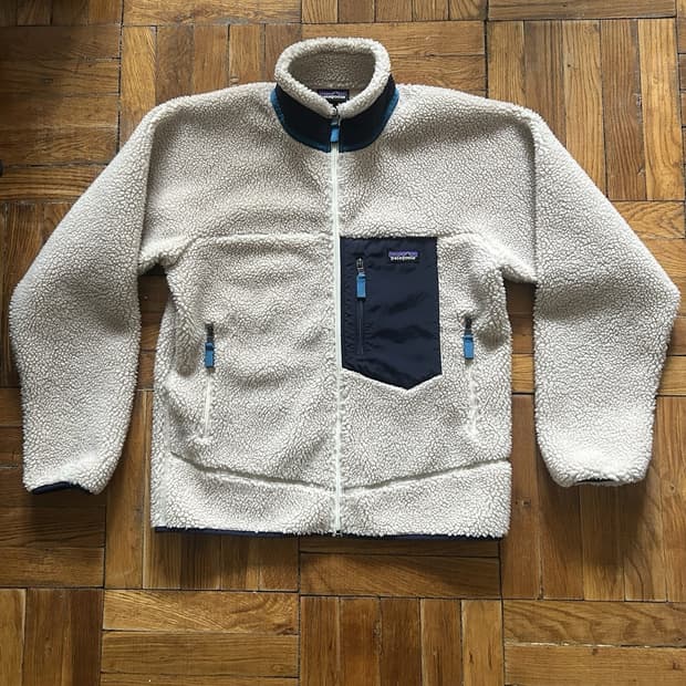 파타고니아 클래식 레트로-X 플리스 자켓 내추럴/클래식 네이비