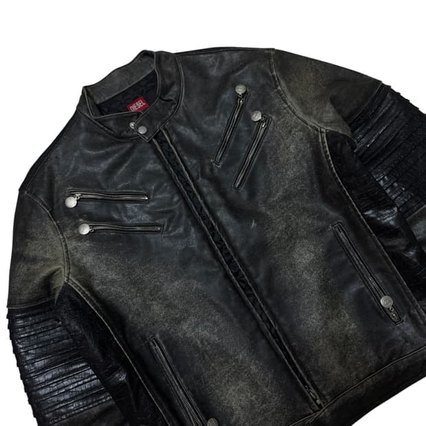 디젤 스펠아웃 빅로고 레더자켓