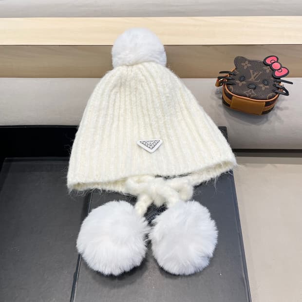 프라다 가을 겨울 모자
