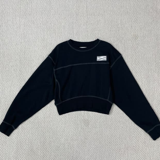 마뗑킴(Matin Kim) 블랙 크롭 스웨트셔츠 F
