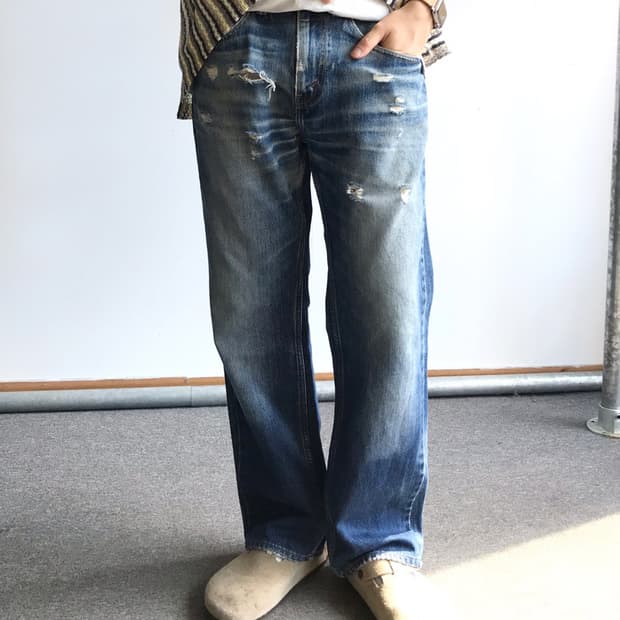 Levi's
