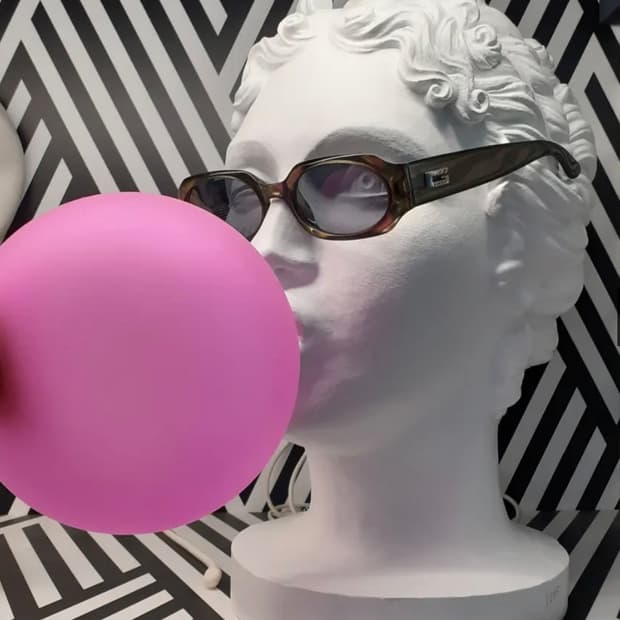 구찌 90‘s 오벌 선글라스