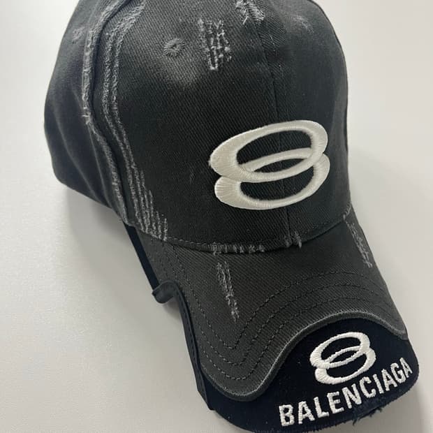 발렌시아가 유니티 볼캡 차콜